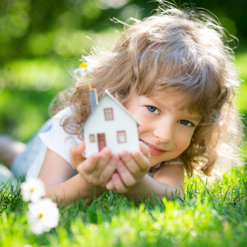 Gracus - Broker budowy domów - Dom i dziecko